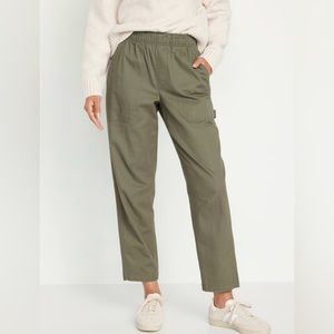 High-Waisted Pulla Utility Pants from Old Navy in Stone Wall Green- Size M- NWT